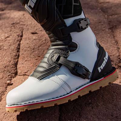 BOTAS HEBO TECHNICAL 3.0 MICRO TRIAL BLANCO