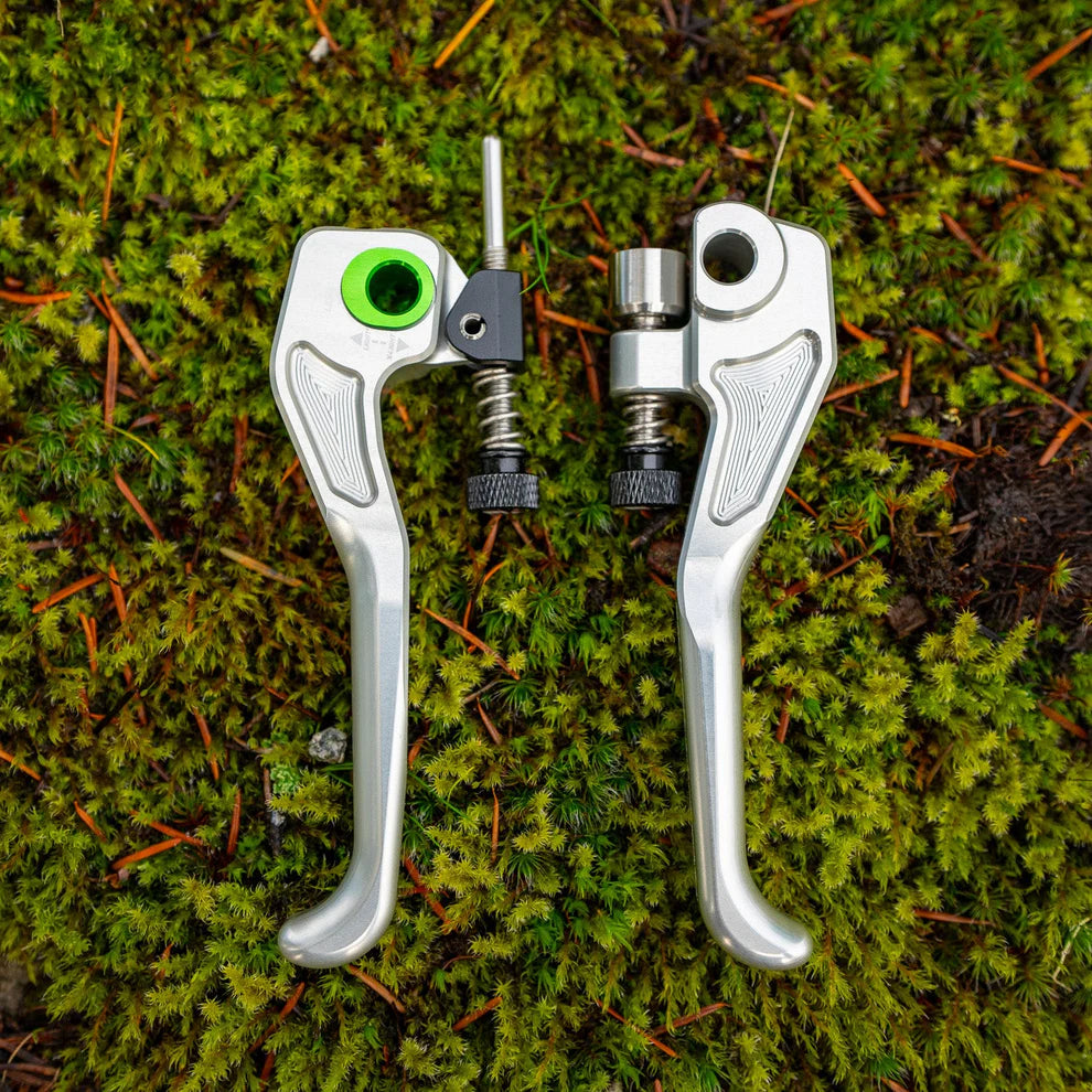 ENDUROSOLUTIONS -V2 Enduro X-Light Clutch Lever BRAKTEC- Silver