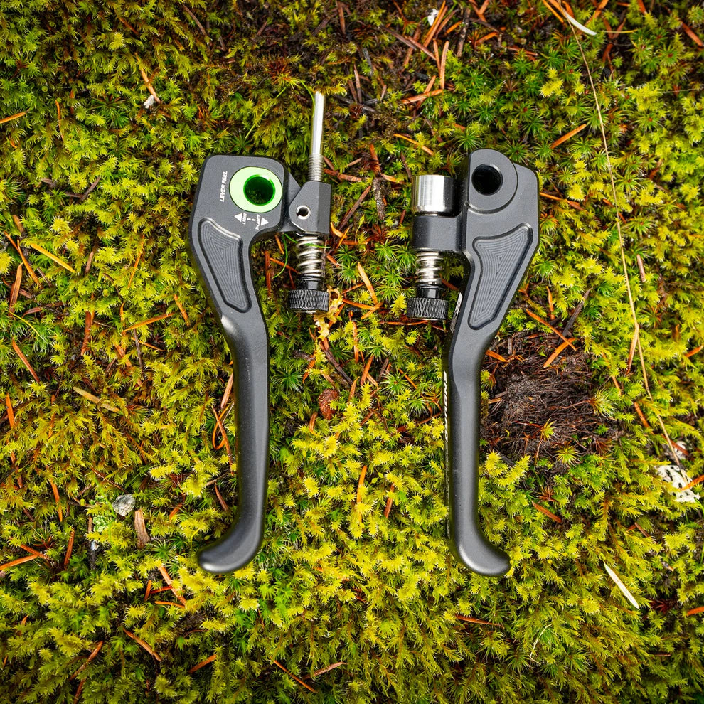 ENDUROSOLUTIONS -V2 Enduro X-Light Clutch Lever BRAKTEC- Black