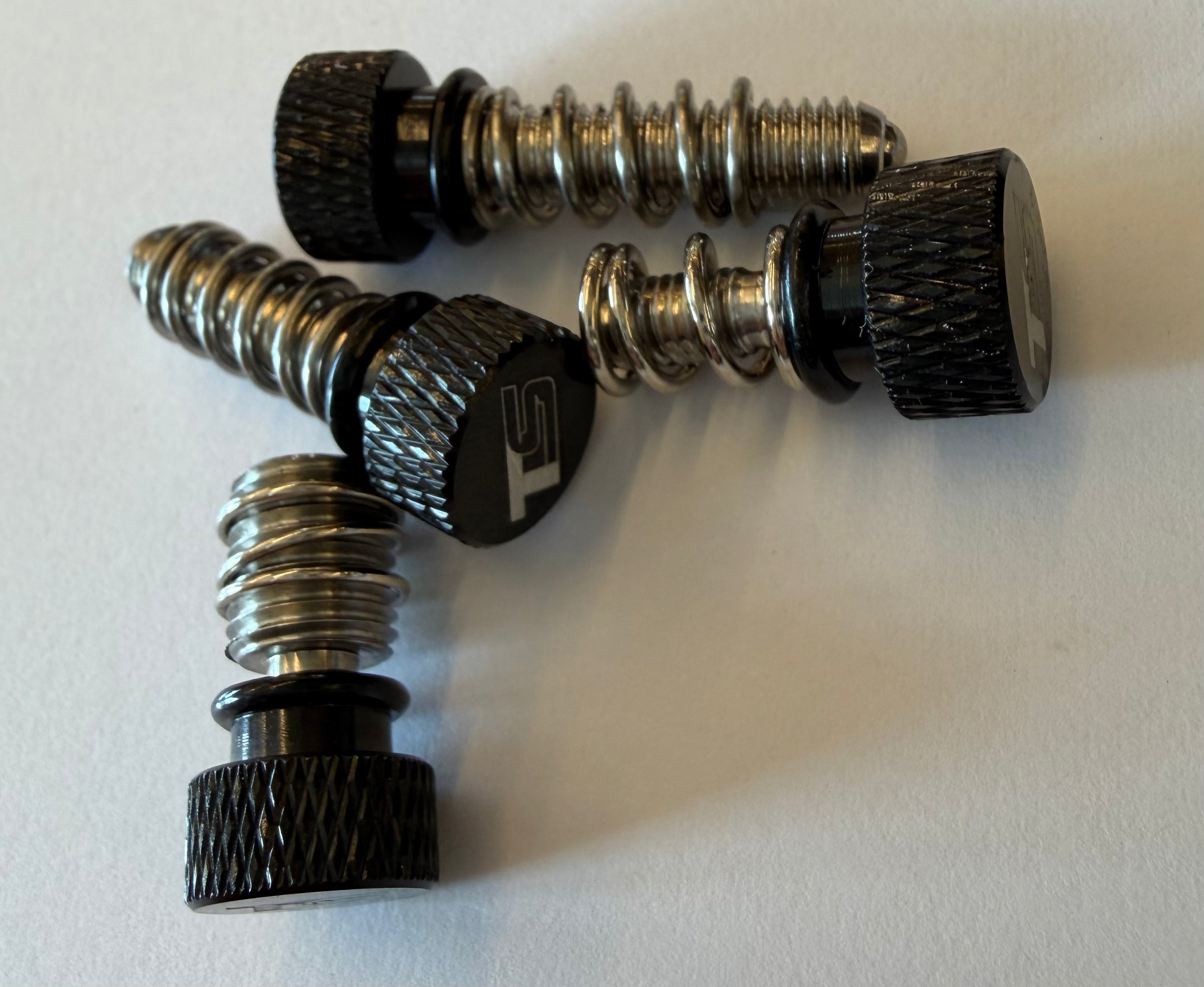 Toolless Lever Adjusters - Titanium / Aluminum - Set of 4 (Braketec)- Black
