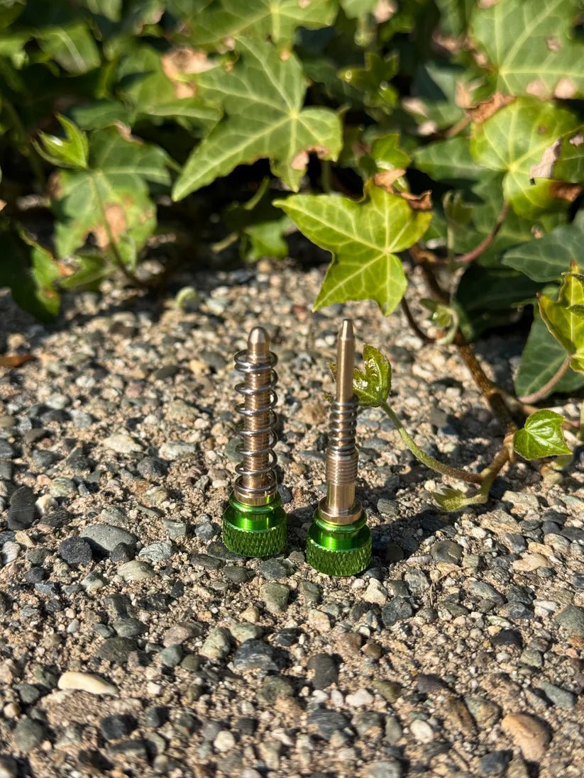 TRIALSOLUTIONS KEIHIN CARBURETOR ADJUSTERS  Keihin Carburetor Adjusters (Pair)