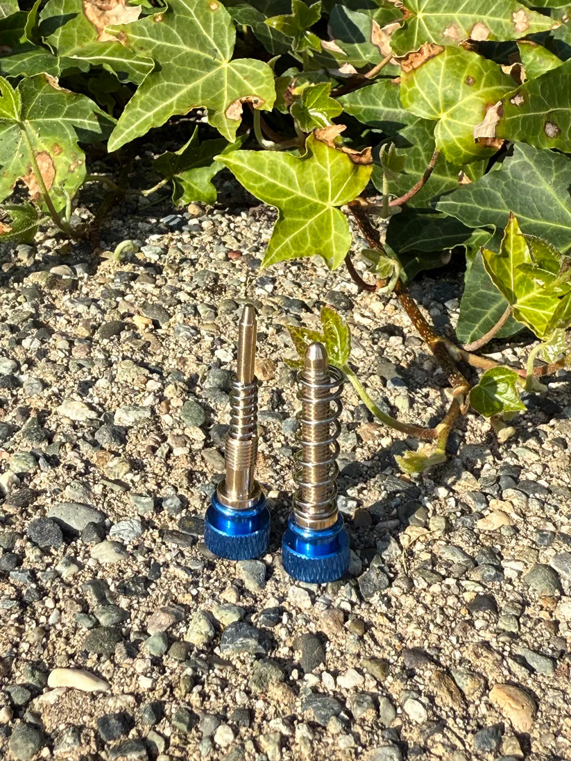 TRIALSOLUTIONS KEIHIN CARBURETOR ADJUSTERS  Keihin Carburetor Adjusters (Pair)