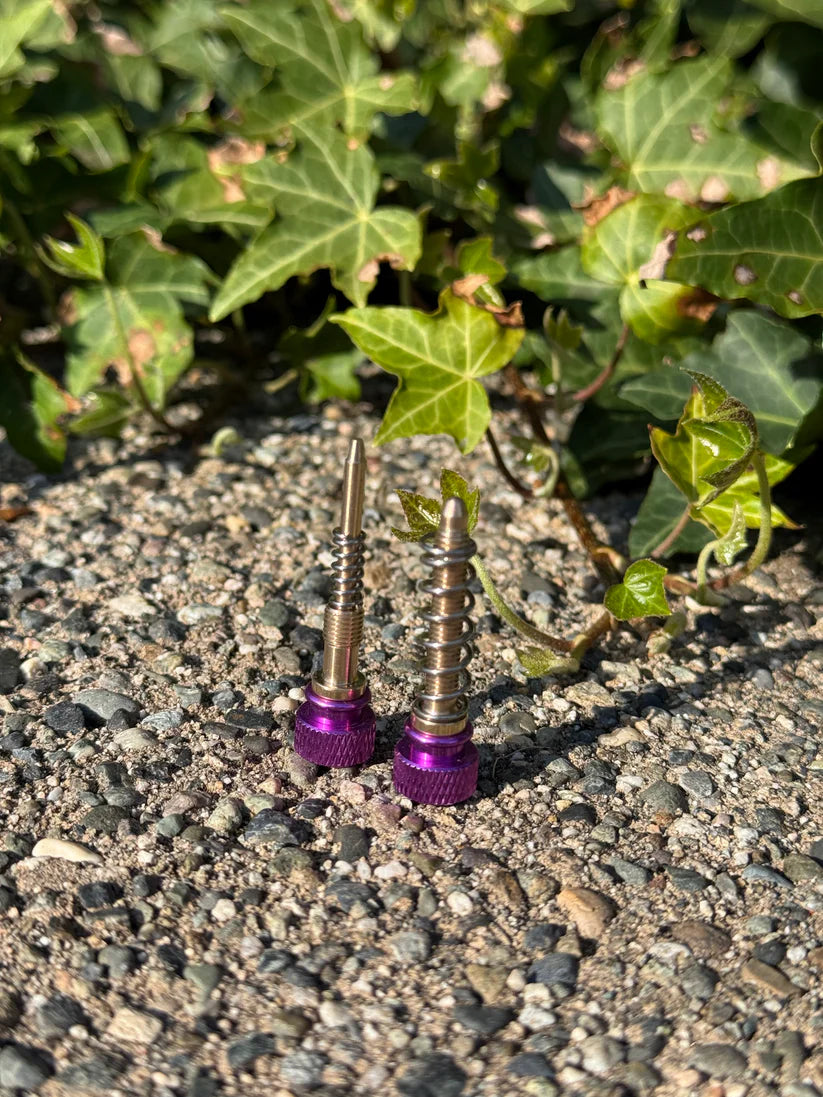 TRIALSOLUTIONS KEIHIN CARBURETOR ADJUSTERS  Keihin Carburetor Adjusters (Pair)