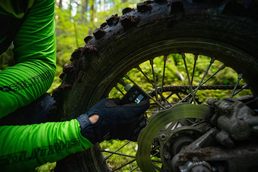 TRIALSOLUTIONS MINI TIRE PUMP/GAUGE